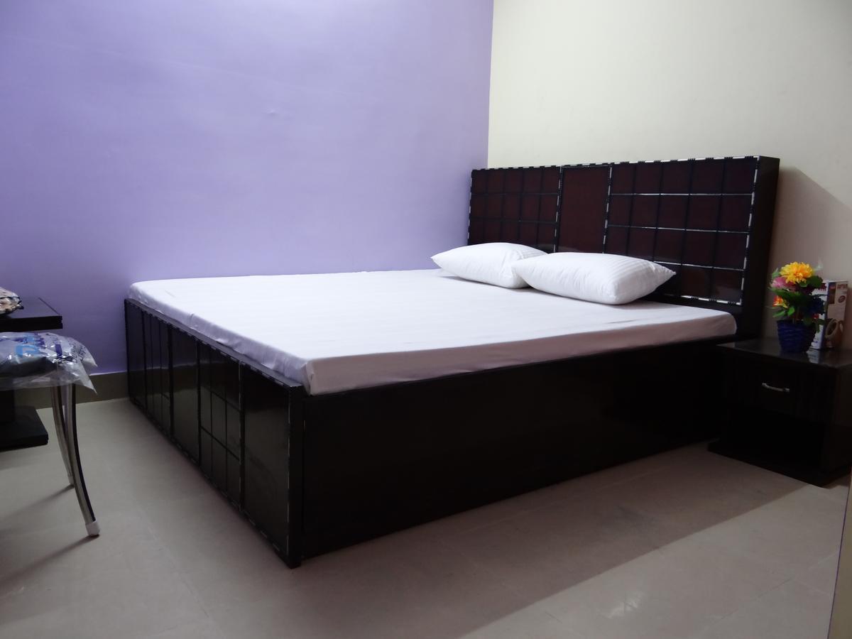 Nanda Hotel Hanumāngarh Eksteriør billede